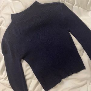 Long sleeve turtleneck✨